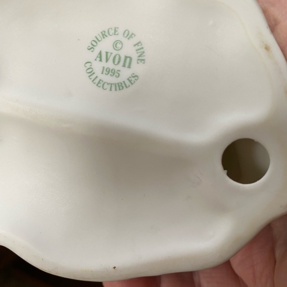 Christmas Avon porcelain collectible - Picture 6 of 10